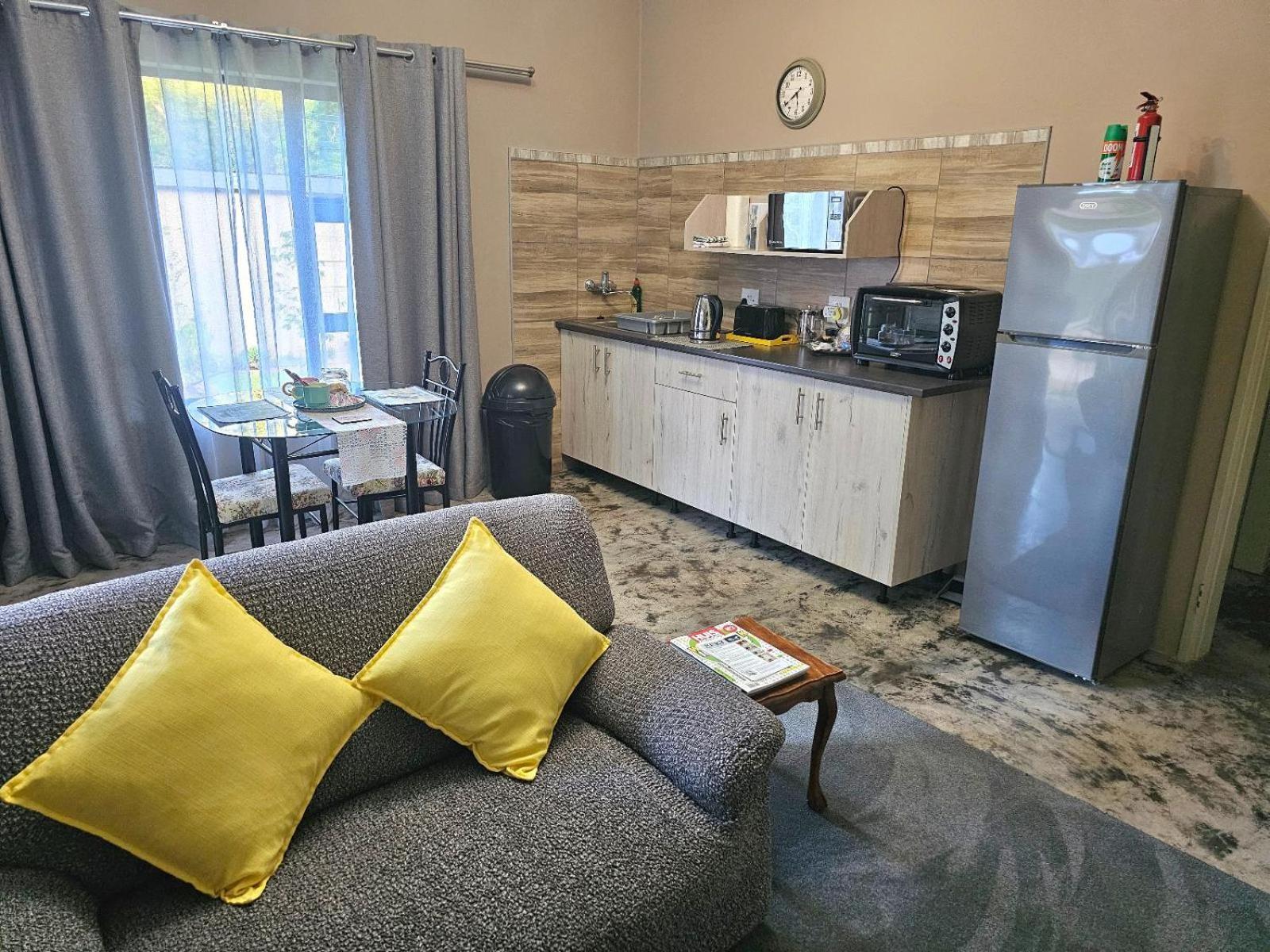 Apricity Inn Louis Trichardt Phòng bức ảnh